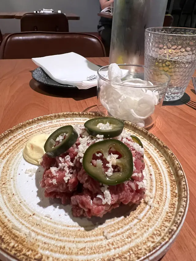 有surprise  ,吾似平時食嗰啲好碎。一粒粒有，咬口幾正