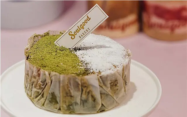 Matcha Mochi Basque Burnt Cheesecake