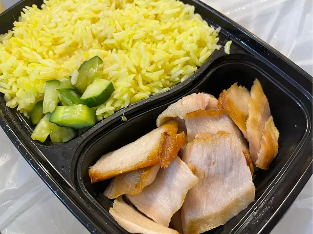 泰式燒豬頸肉飯