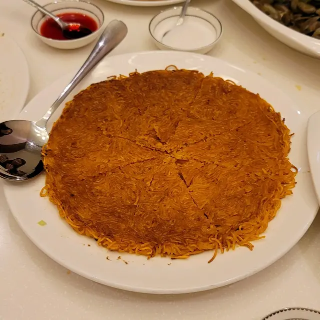 一面是脆脆的，我比較中意點糖食（後生緊係點糖啦XD），好耐無食了，諗起都想食
