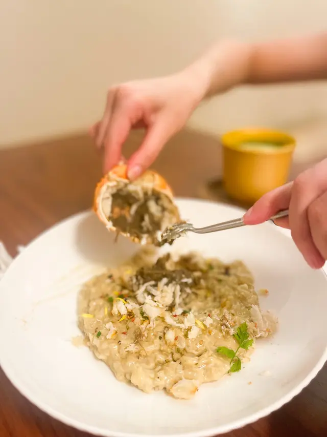 蟹肉蟹膏甲羅燒燉飯