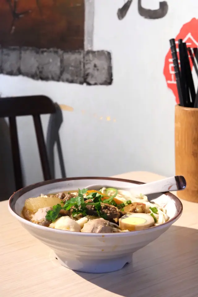 豐盛台灣牛肉湯麵