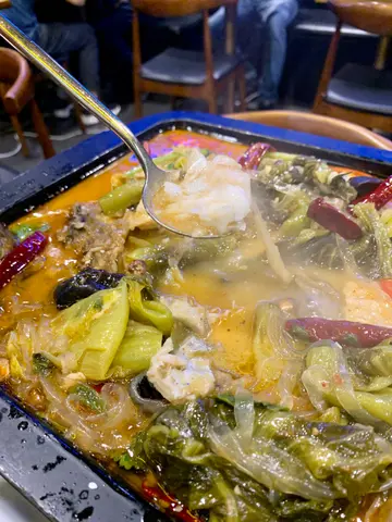 酸菜江团鱼