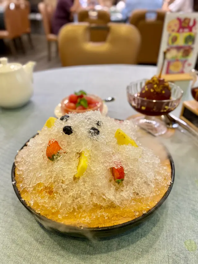 小館冰鎮咕嚕黑豚肉