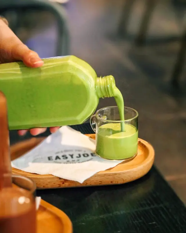 特濃宇治抹茶白朱古力奶