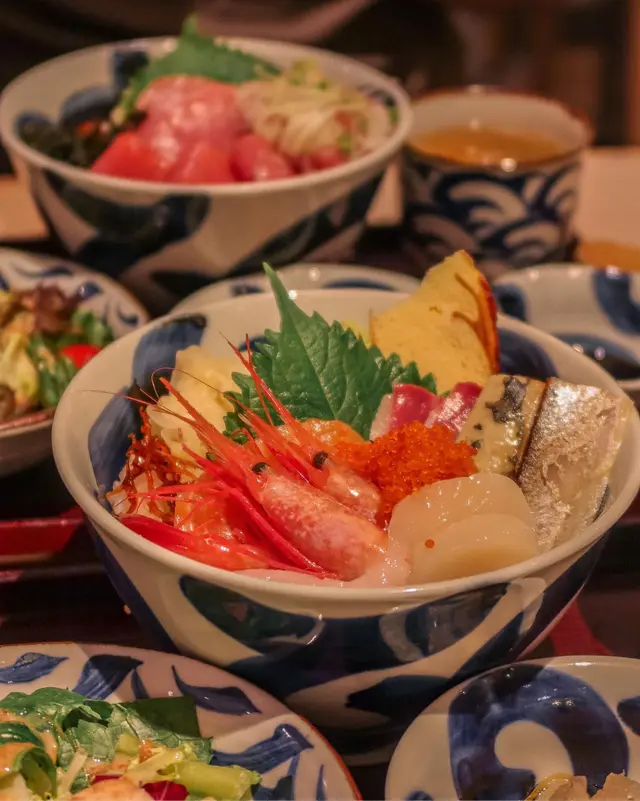 特上海鮮丼