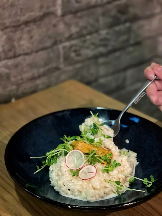 小元貝‧西蘭花忌廉汁燴意大利飯配加拿大海膽