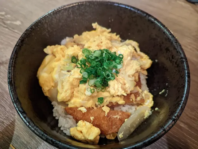 滑蛋豬扒丼