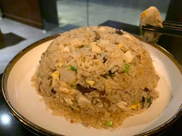 餸記秘制醬菜小二炒飯