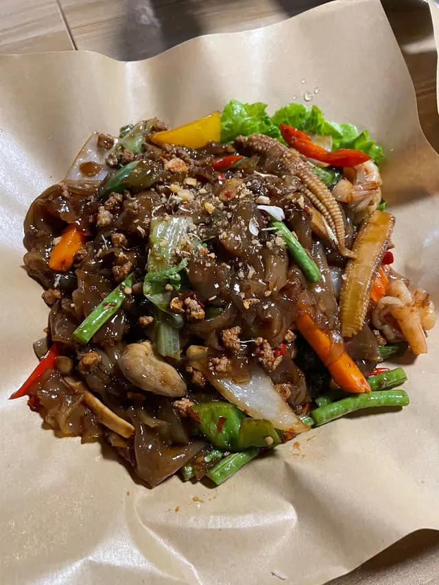 粗身爽滑河粉，喺出面從未食過咁好食又唔會感覺味精