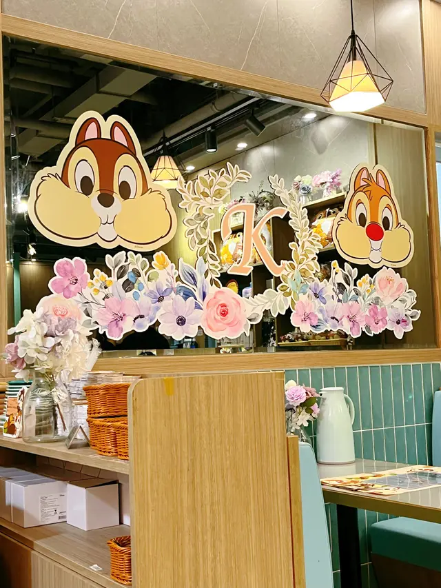 靚靚卡位