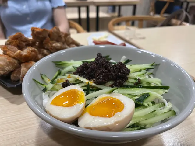 炸醬溏心蛋乾拌麵