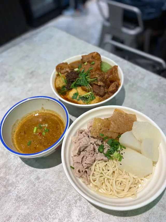 阿荔特濃沙嗲車仔沽麵