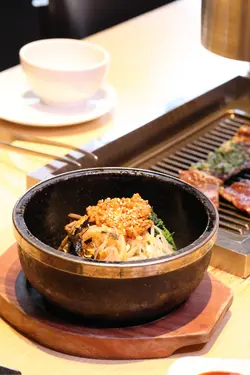 石头锅饭