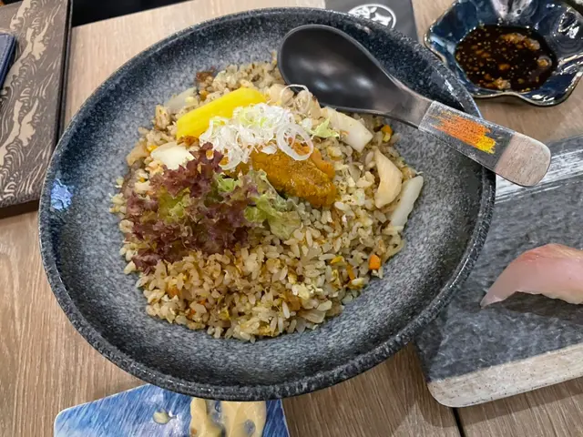 海膽海鮮炒飯