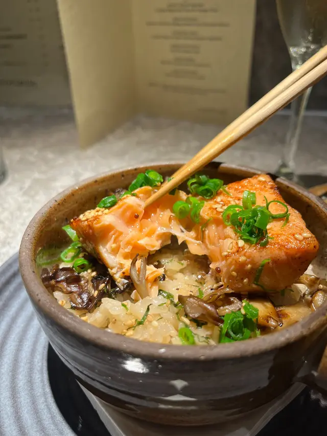 3-4成熟的三文魚