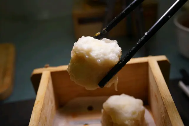 流心鵪鶉蛋燒賣
