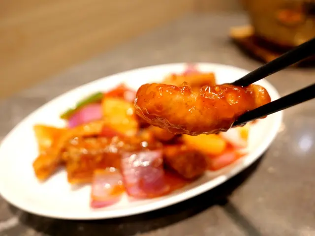酸甜生魚片