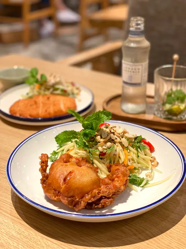 炸軟殼蟹青木瓜沙律