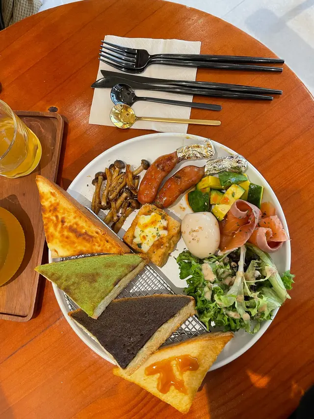 𝐀𝐥𝐥 𝐝𝐚𝐲 𝐛𝐫𝐞𝐚𝐤𝐟𝐚𝐬𝐭