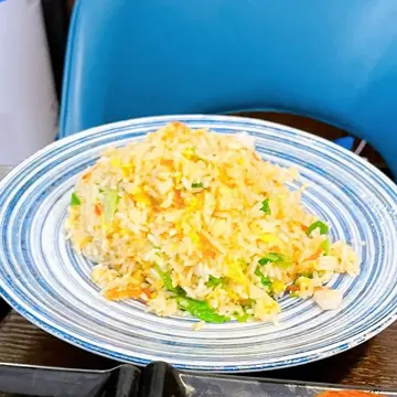 樱花虾海皇炒饭
