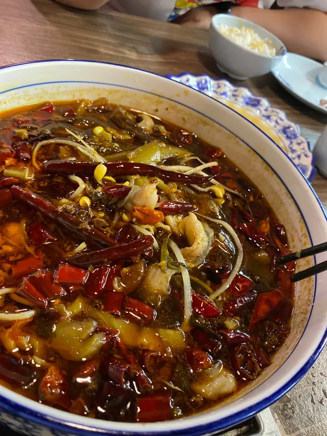 魚小到好似食咗空氣咁