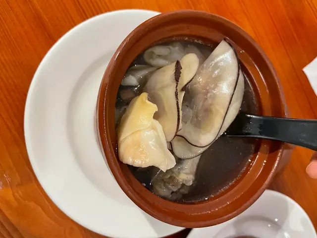 螺頭百合燉海底椰