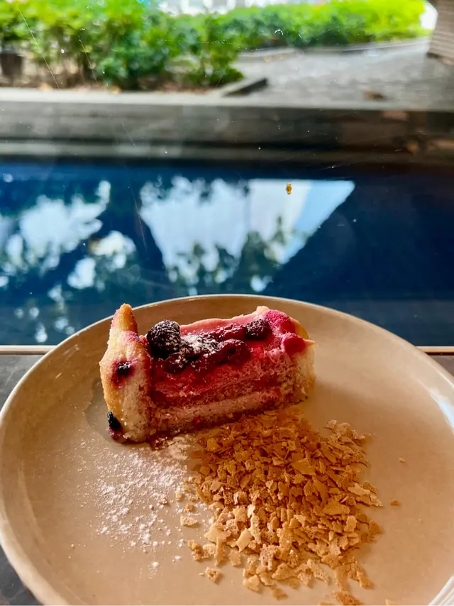 覆盆子雜莓奶油蛋糕