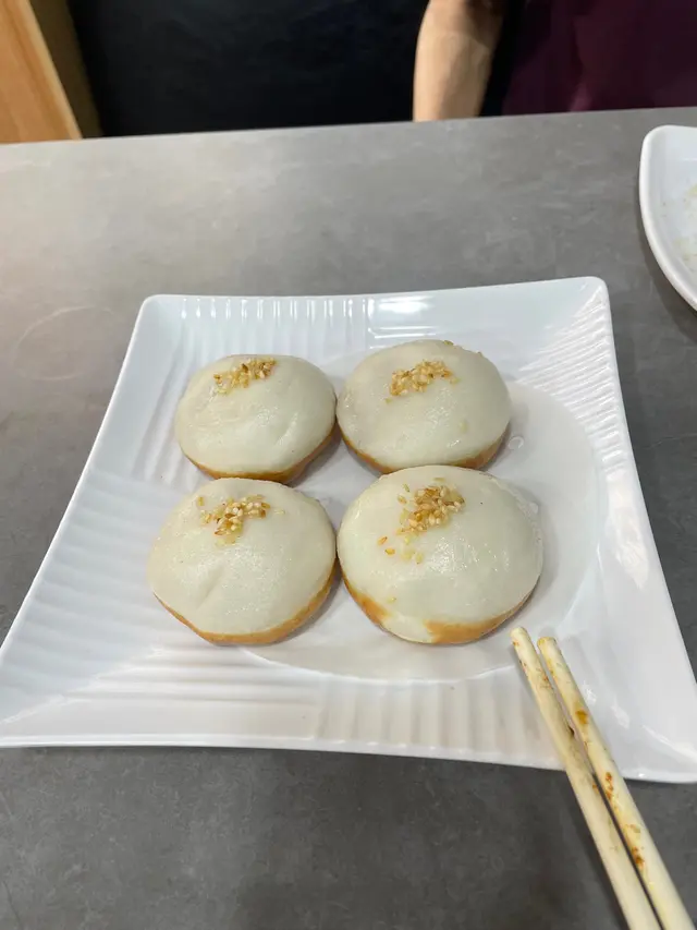 包底煎得夠脆口  肉汁豐富