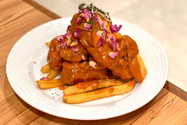 玫瑰醬有骨炸雞