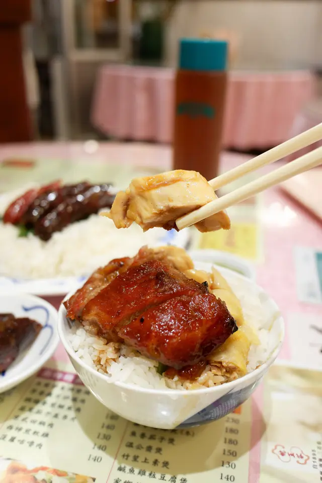 雙拼燒味飯及燉湯套餐