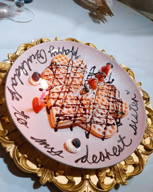 招牌粉紅甜心心❤ 拌雲呢嗱雪糕