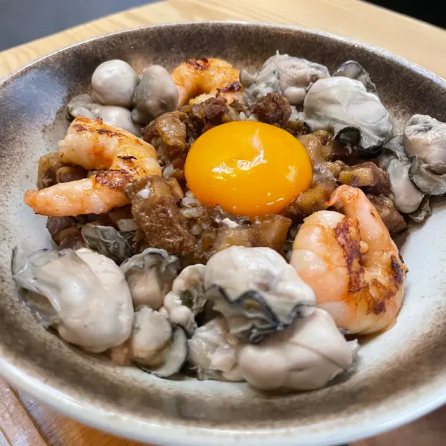 滷肉飯質素中上，肥瘦肉適中，醬汁少甜