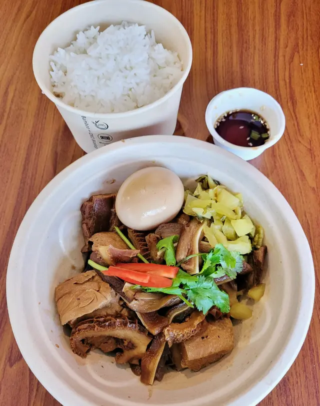 台式滷味拼盤套餐