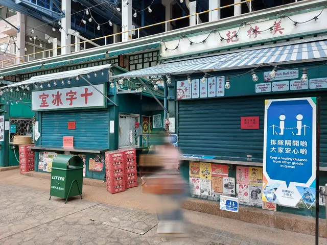 海洋公園, 山下近纜車站一條懷舊街。