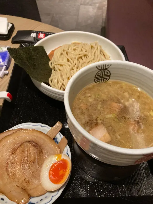 豚鴨沾麵
