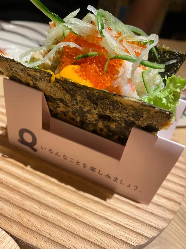 外面紫菜炸左，食落好脆