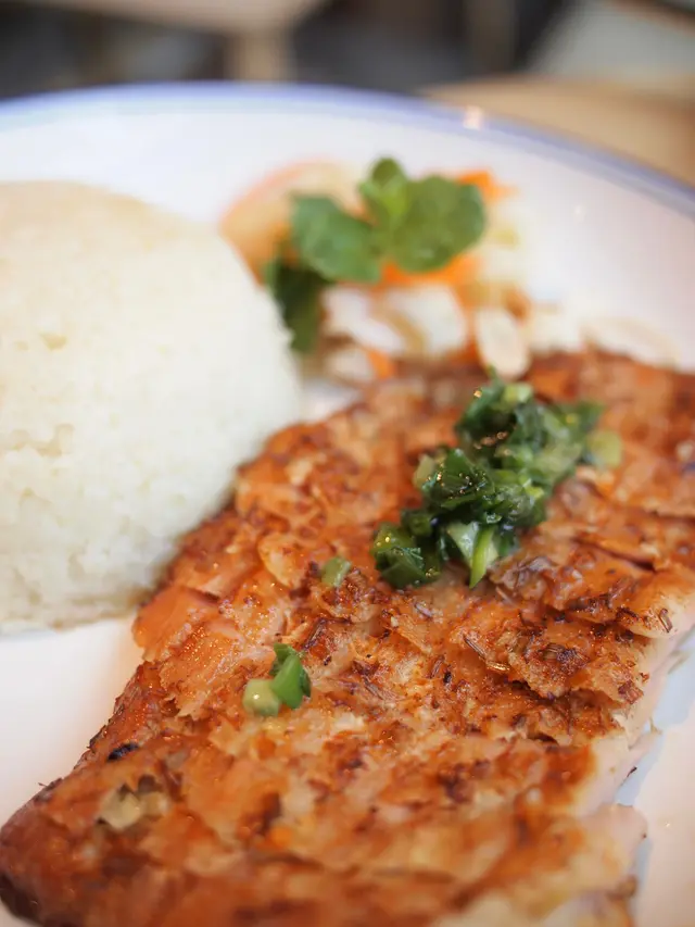 伊比利亞豬頸肉配椰菜花飯