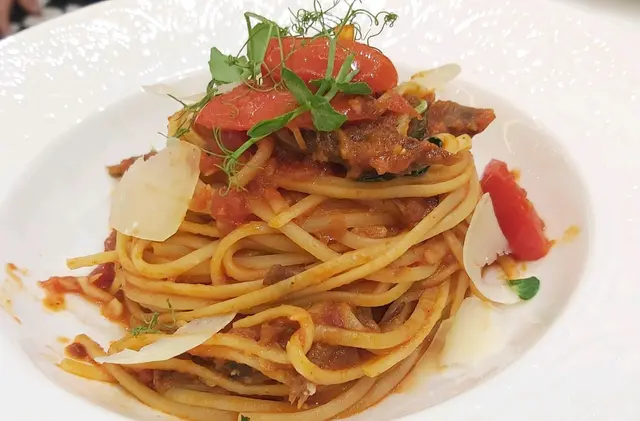 紅酒牛肋肉扁意粉