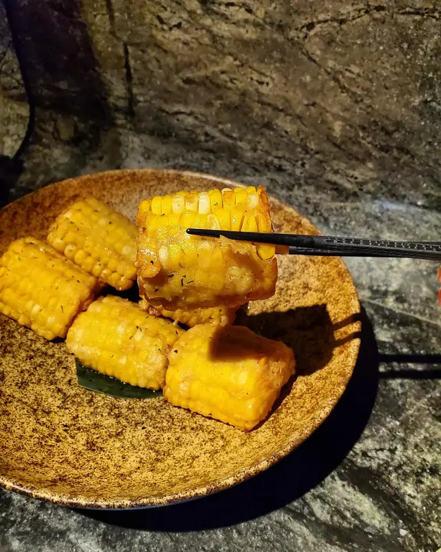 CRISPY CARAMEL BUTTER CORN