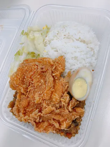 鸡扒卤蛋肉燥饭