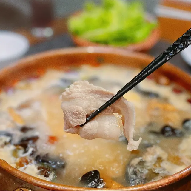 黑豚肉眼卷又香又新鮮,唔沾任何醬料更原汁原味呀!