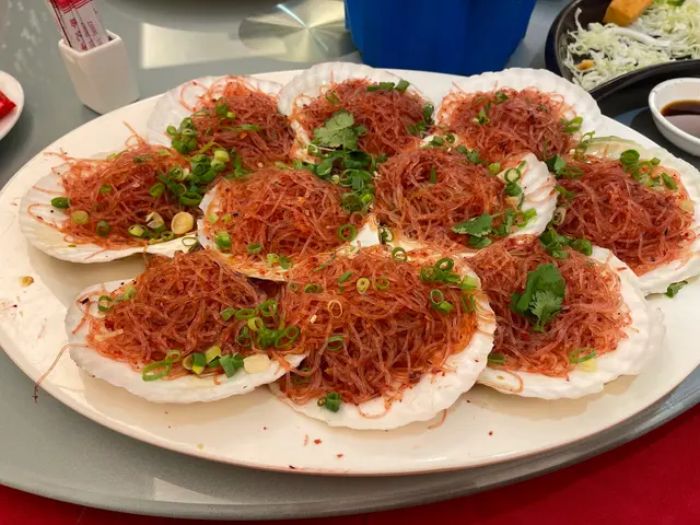 酒糟粉絲蒸帆立貝