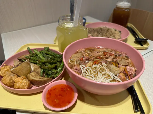 酒香花雕麻油雞麵線