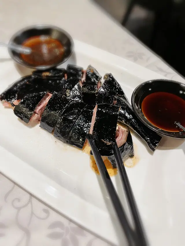 黑松露玻璃燒鵝