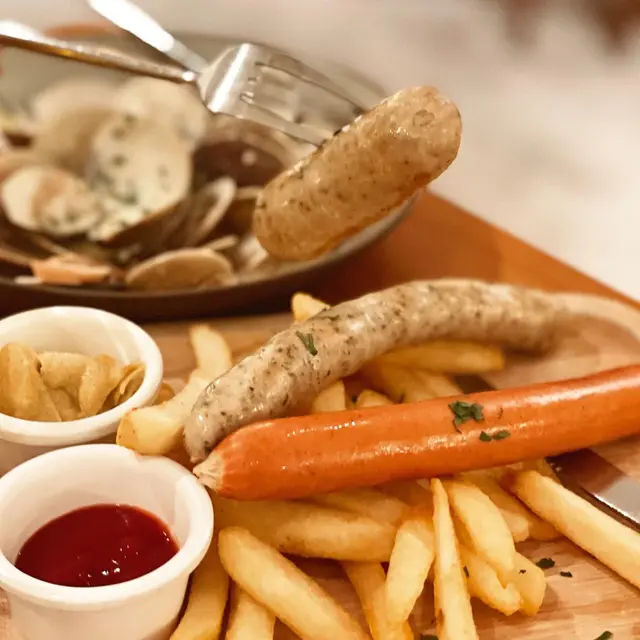 德國腸拼盤小食