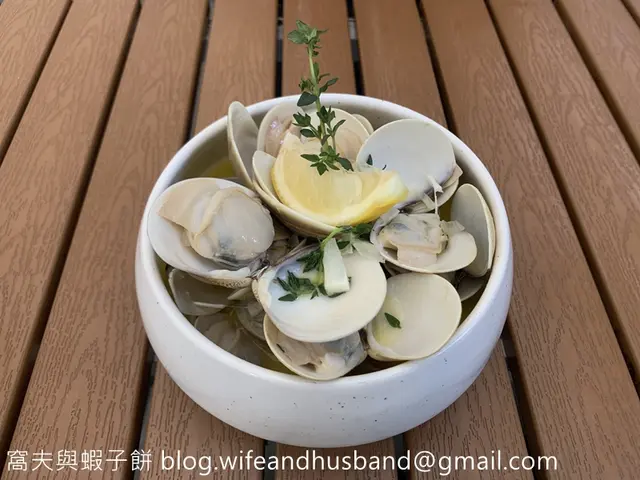 牛油香草白酒蜆