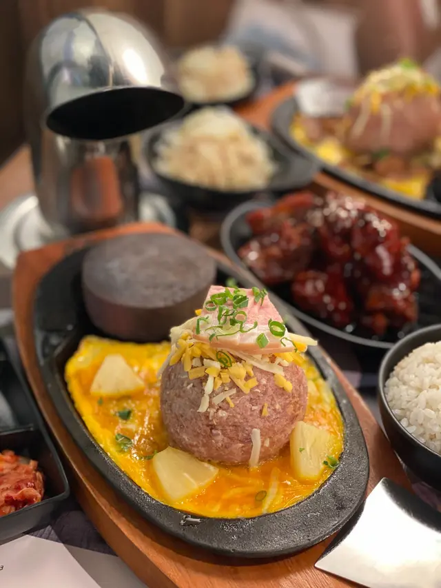 菠蘿煙肉和牛漢堡扒