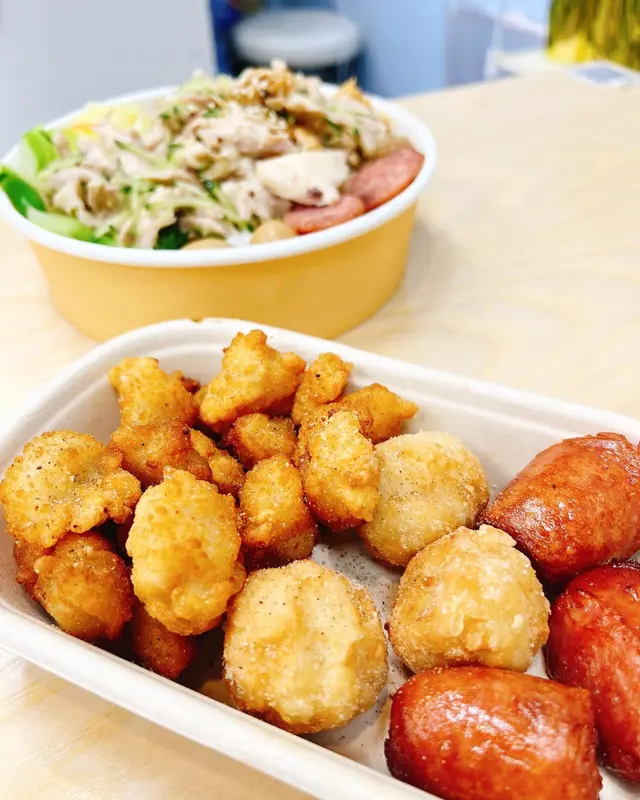 手撕雞便當, 台北夜市小食拼盤