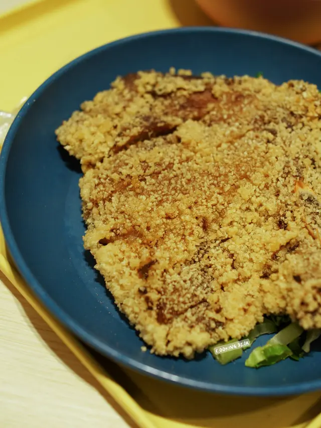 香酥雞扒滷肉飯